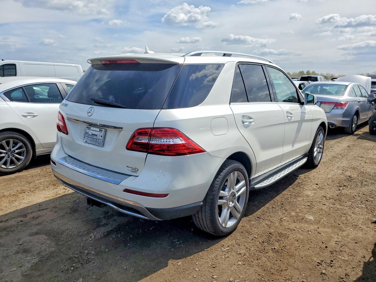 Mercedes-Benz M-Class 350