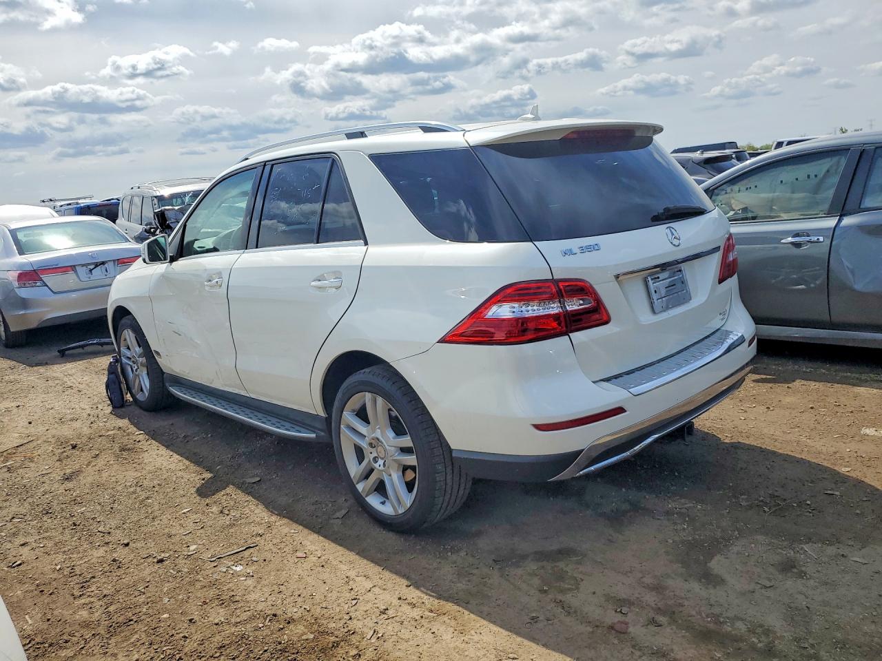 Mercedes-Benz M-Class 350