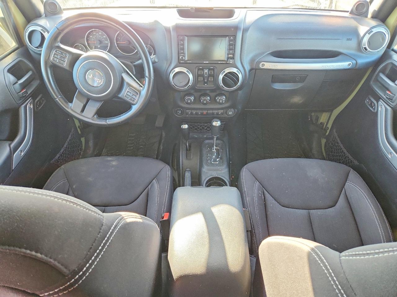 Jeep Wrangler Sahara