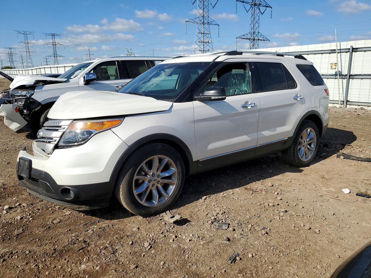 Salvage Ford Explorer Image