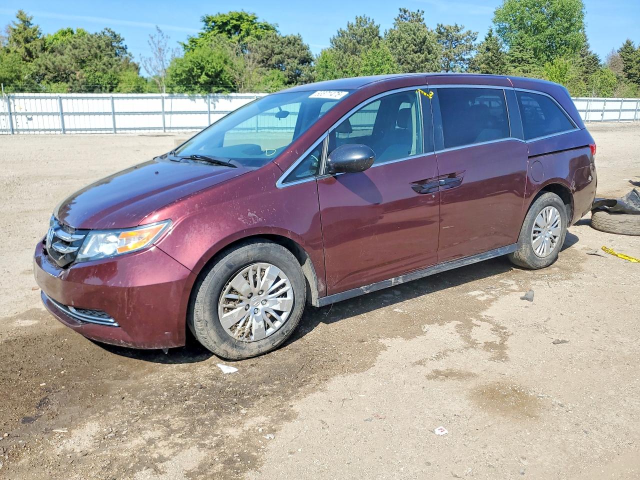 Salvage Honda Odyssey Image