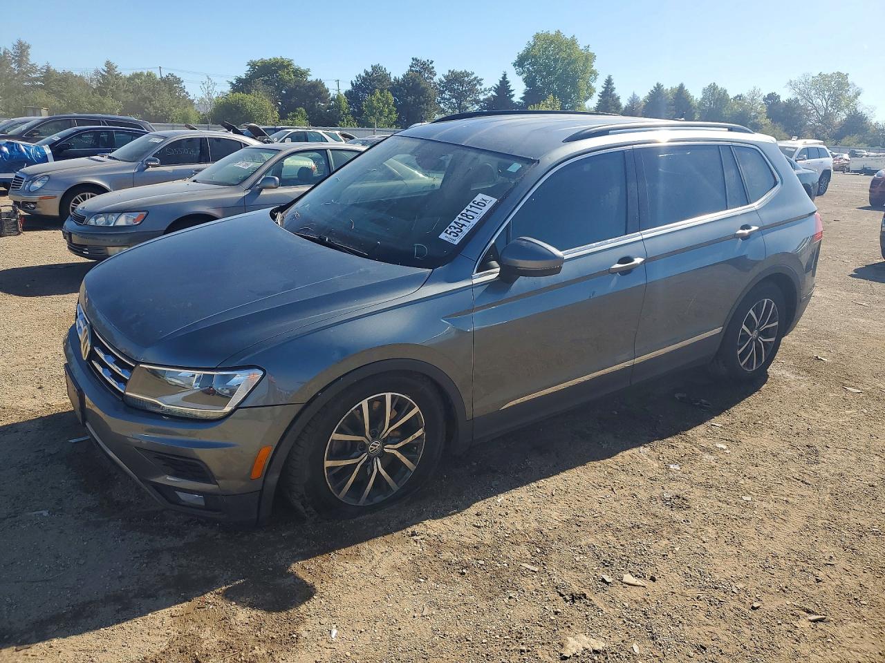 Salvage Volkswagen Tiguan Image