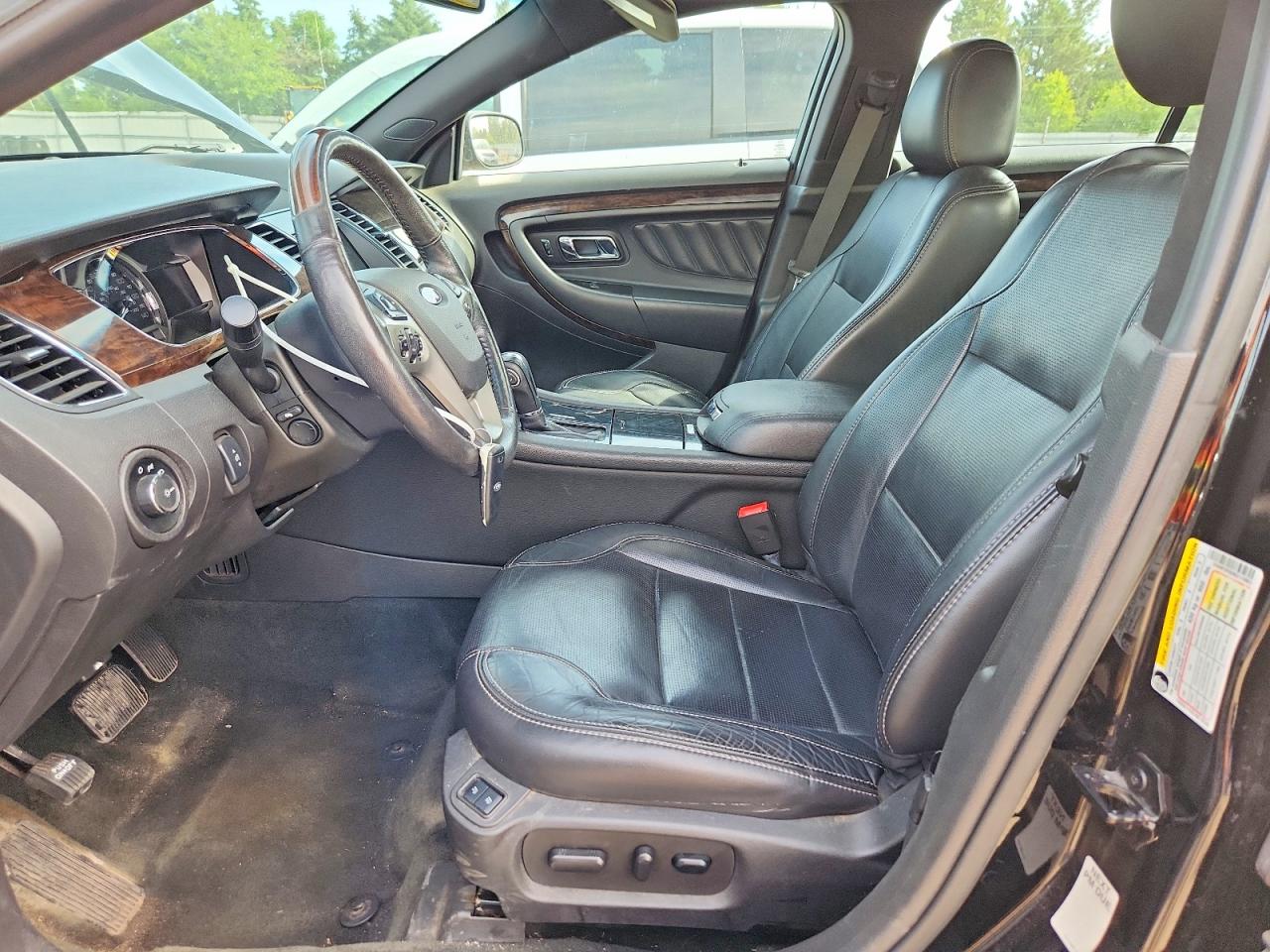 Ford Taurus Limited