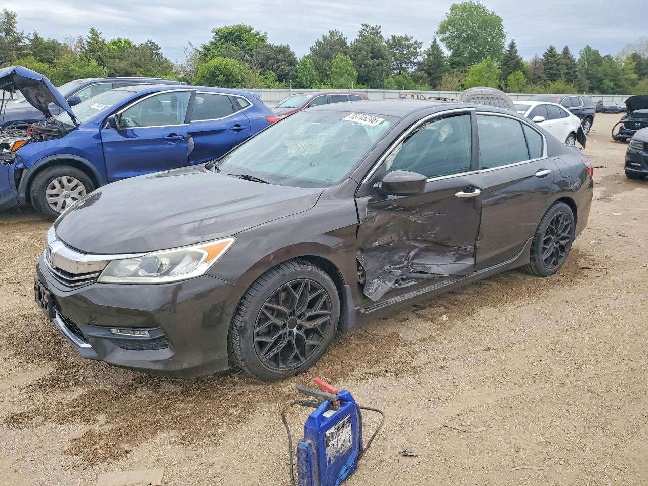 Salvage Honda Accord Image