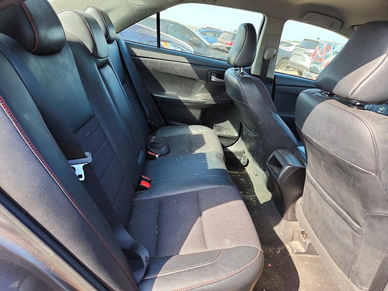 Toyota Camry Se