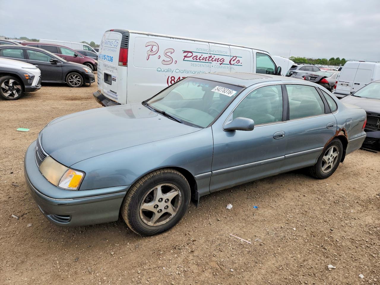 Salvage Toyota Avalon Image