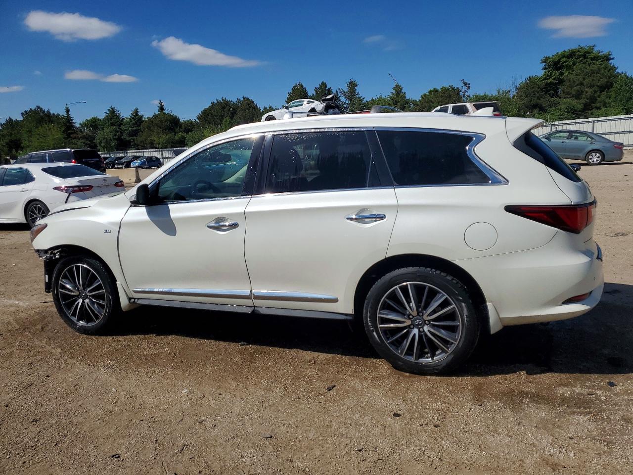 INFINITI Qx Luxe