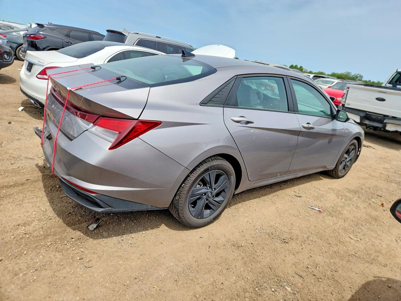 Hyundai ELANTRA Sel