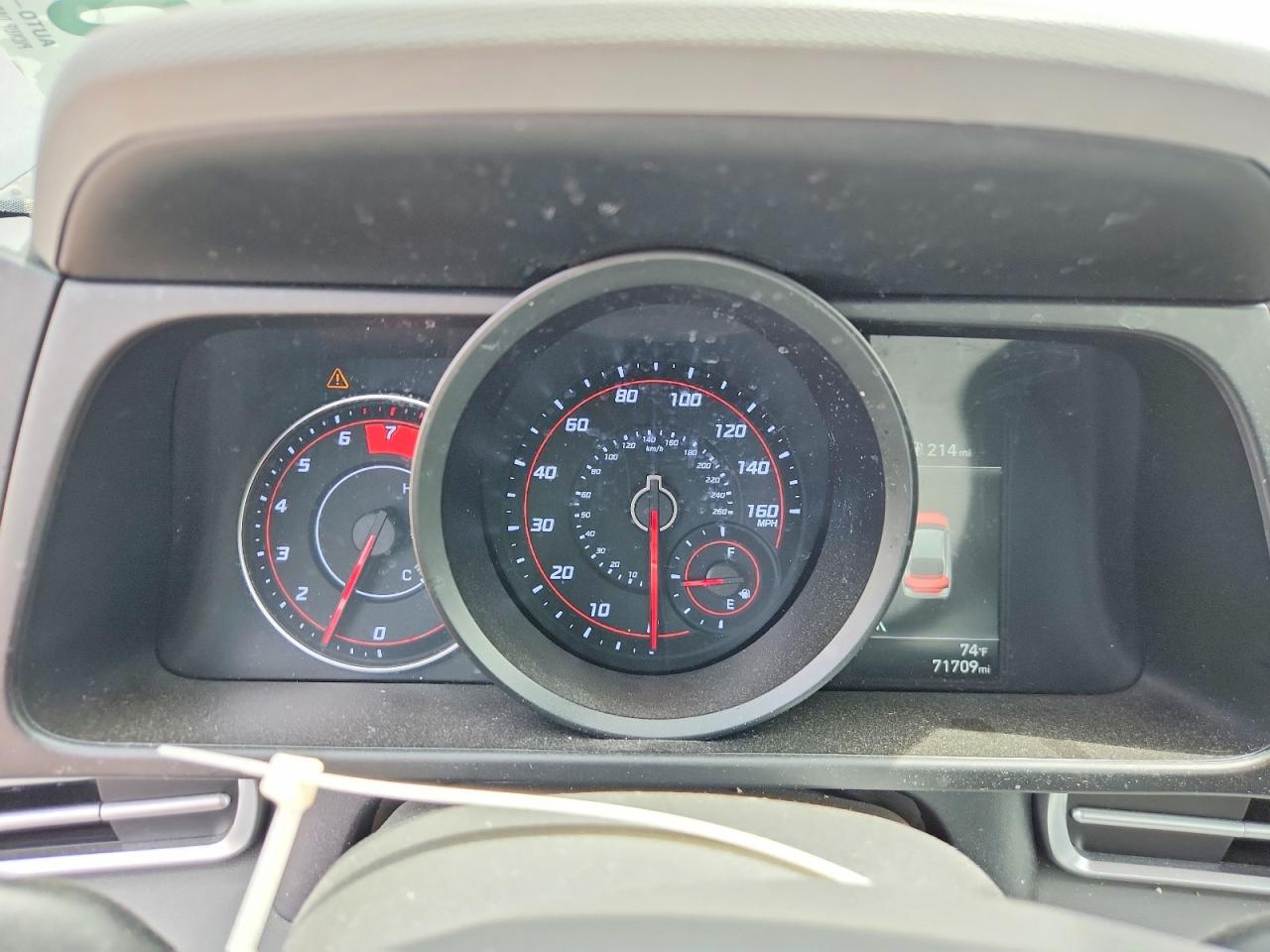 Hyundai ELANTRA Sel