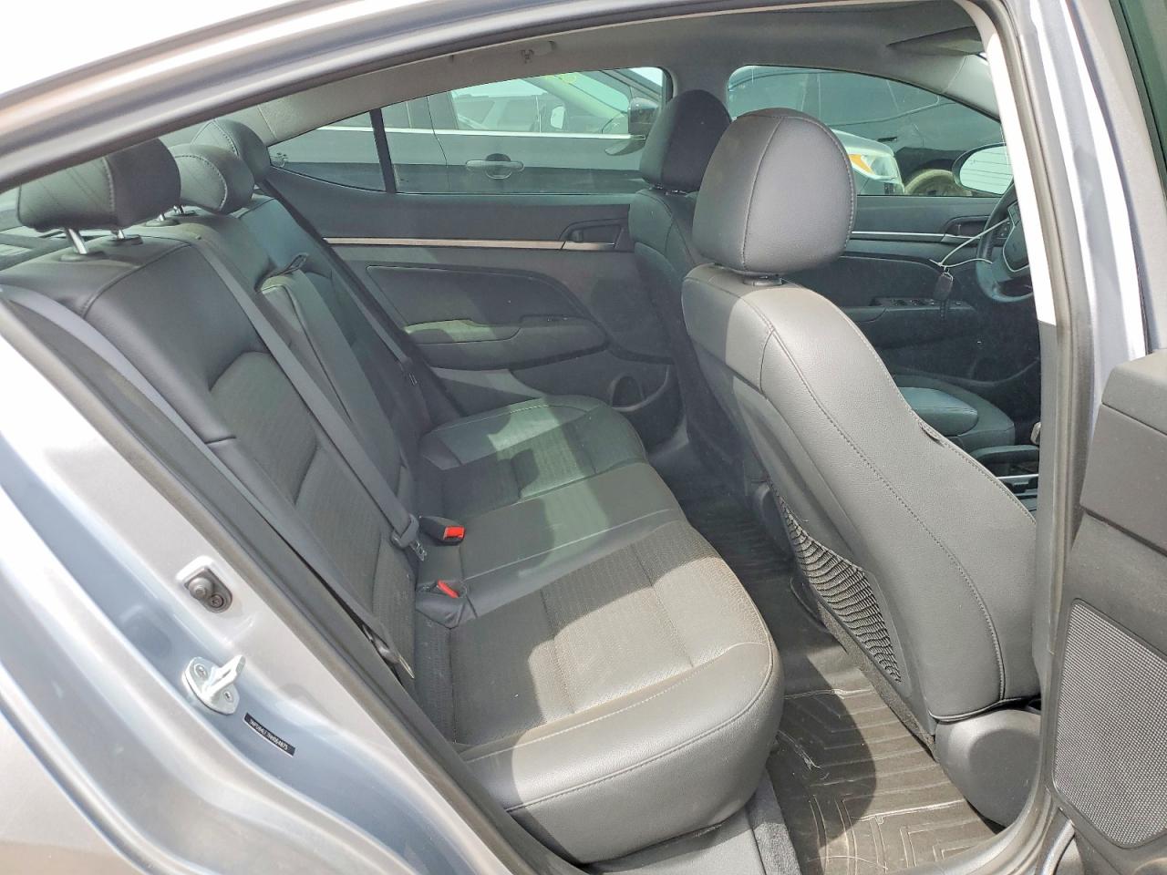 Hyundai ELANTRA Limited