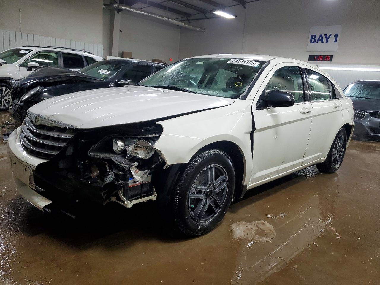 Salvage Chrysler Sebring Image