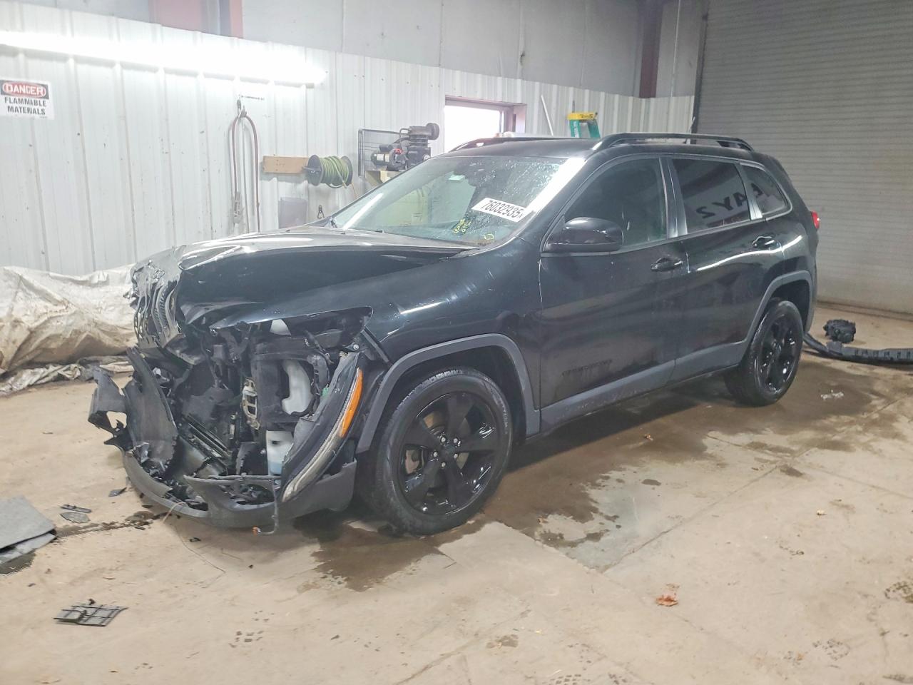 Salvage Jeep Grand Cherokee Image