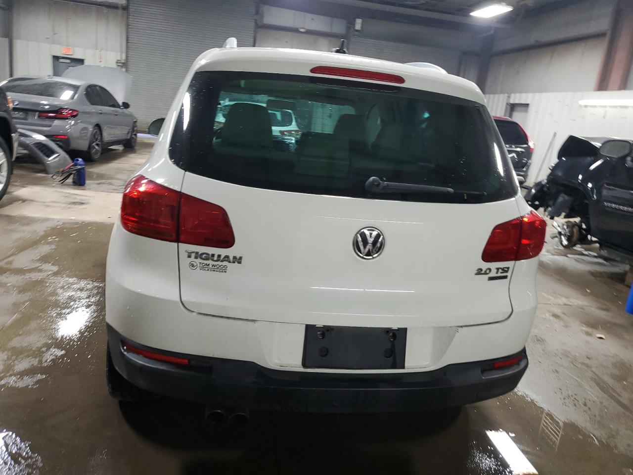 Volkswagen Tiguan S