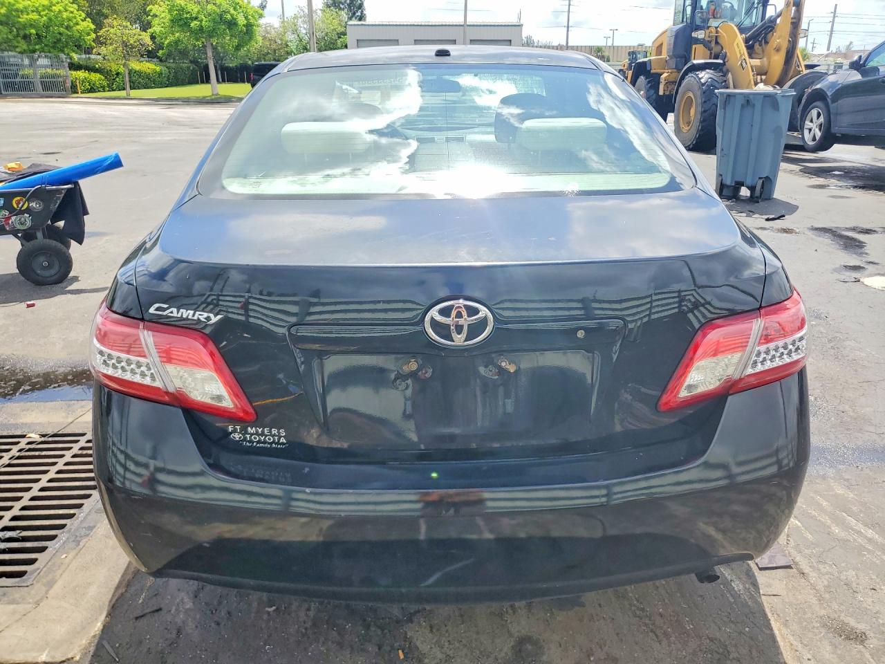 Toyota Camry Base