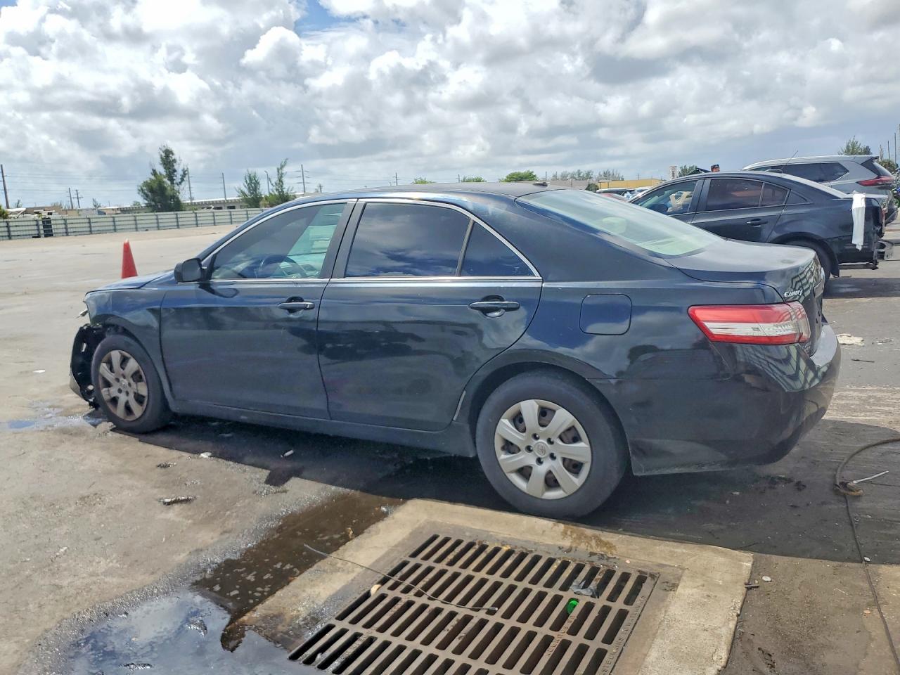Toyota Camry Base