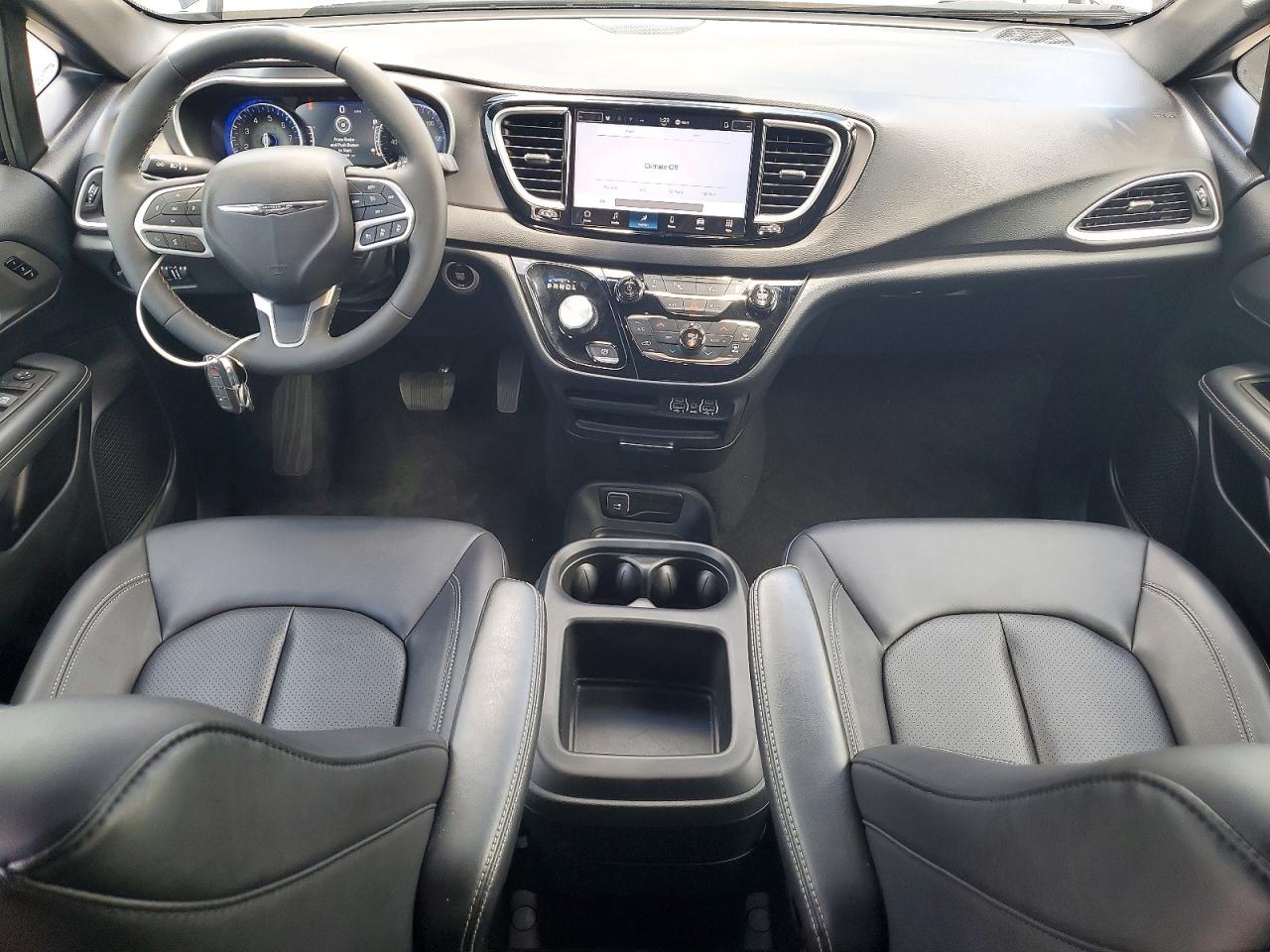 Chrysler Pacifica Select