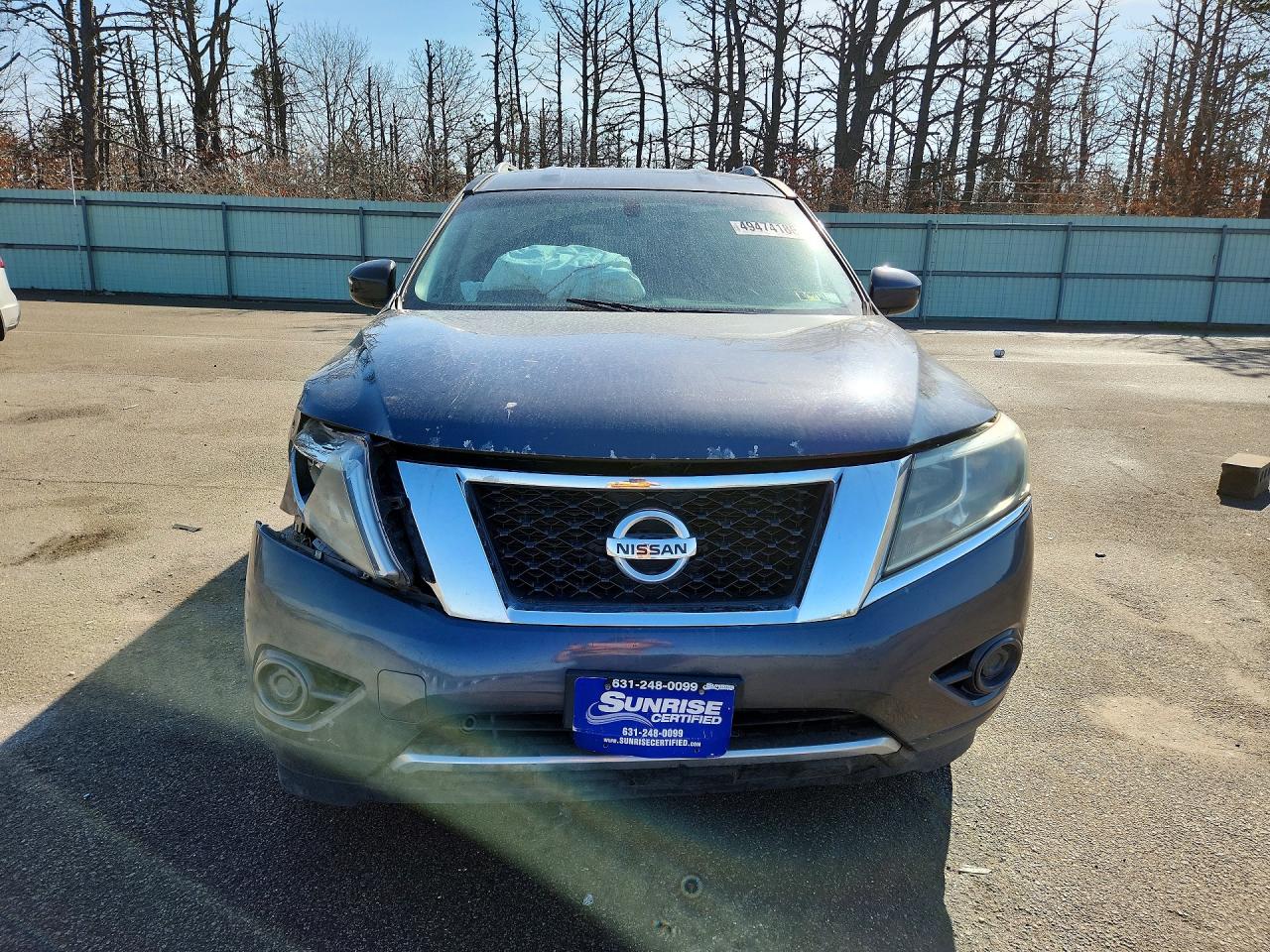 Nissan Pathfinder Sv