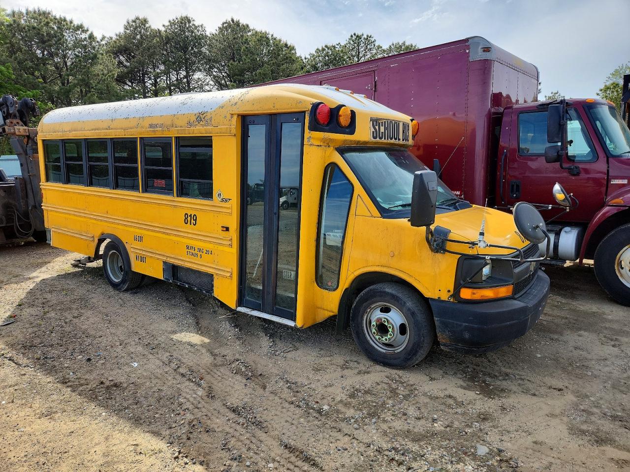 Salvage Chevrolet Express Image