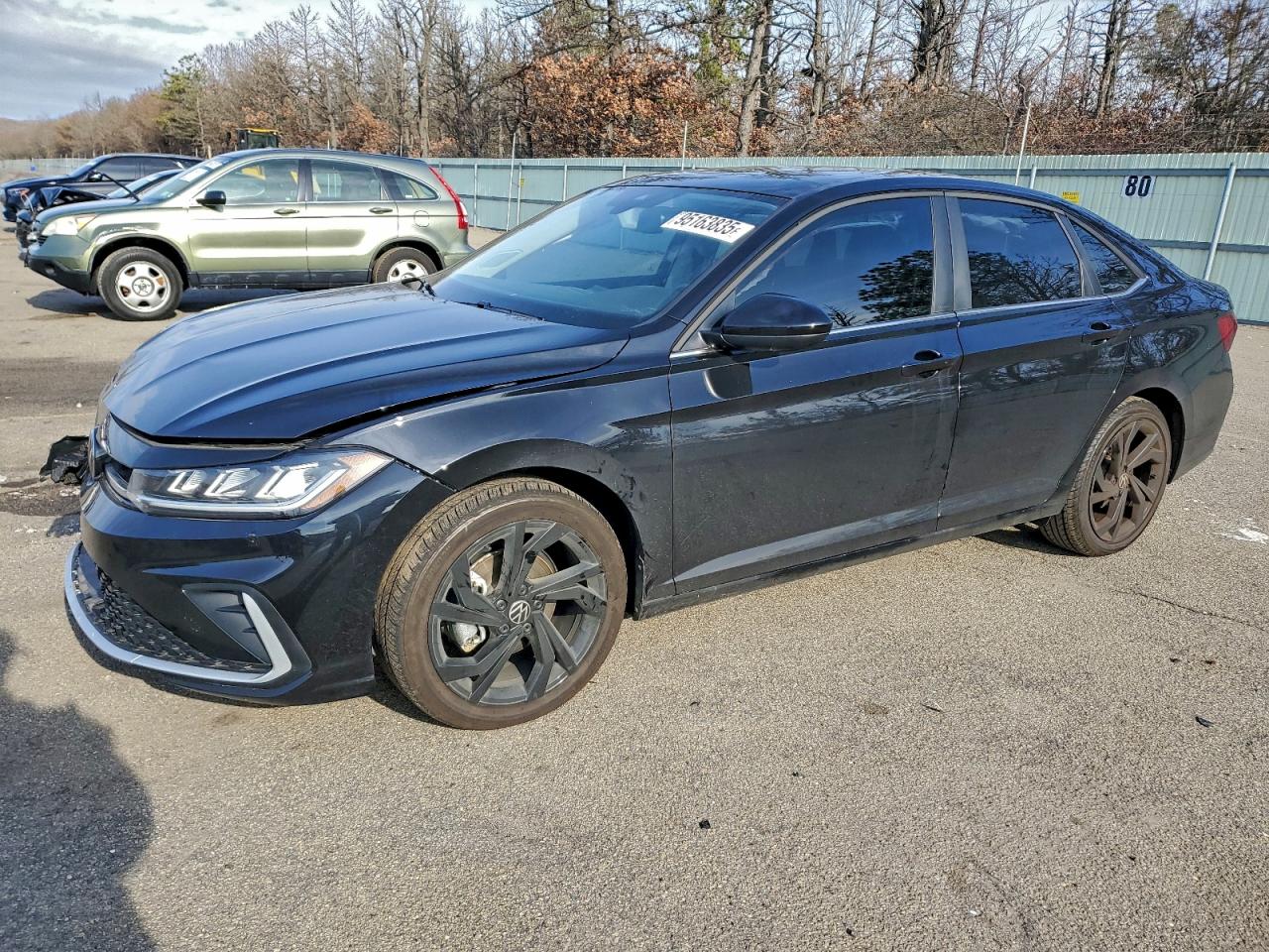 Salvage Volkswagen Jetta Image