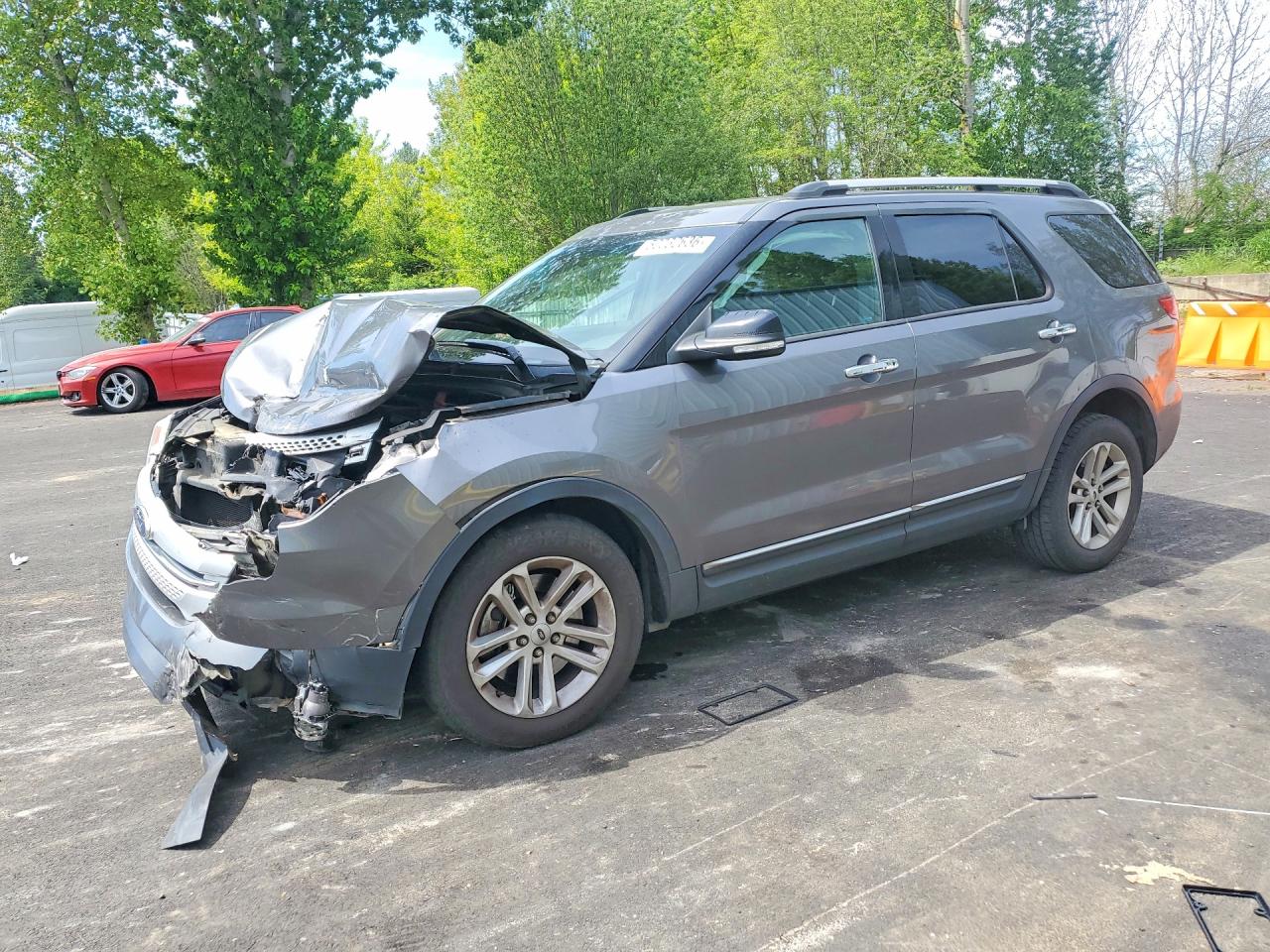 Salvage Ford Explorer Image