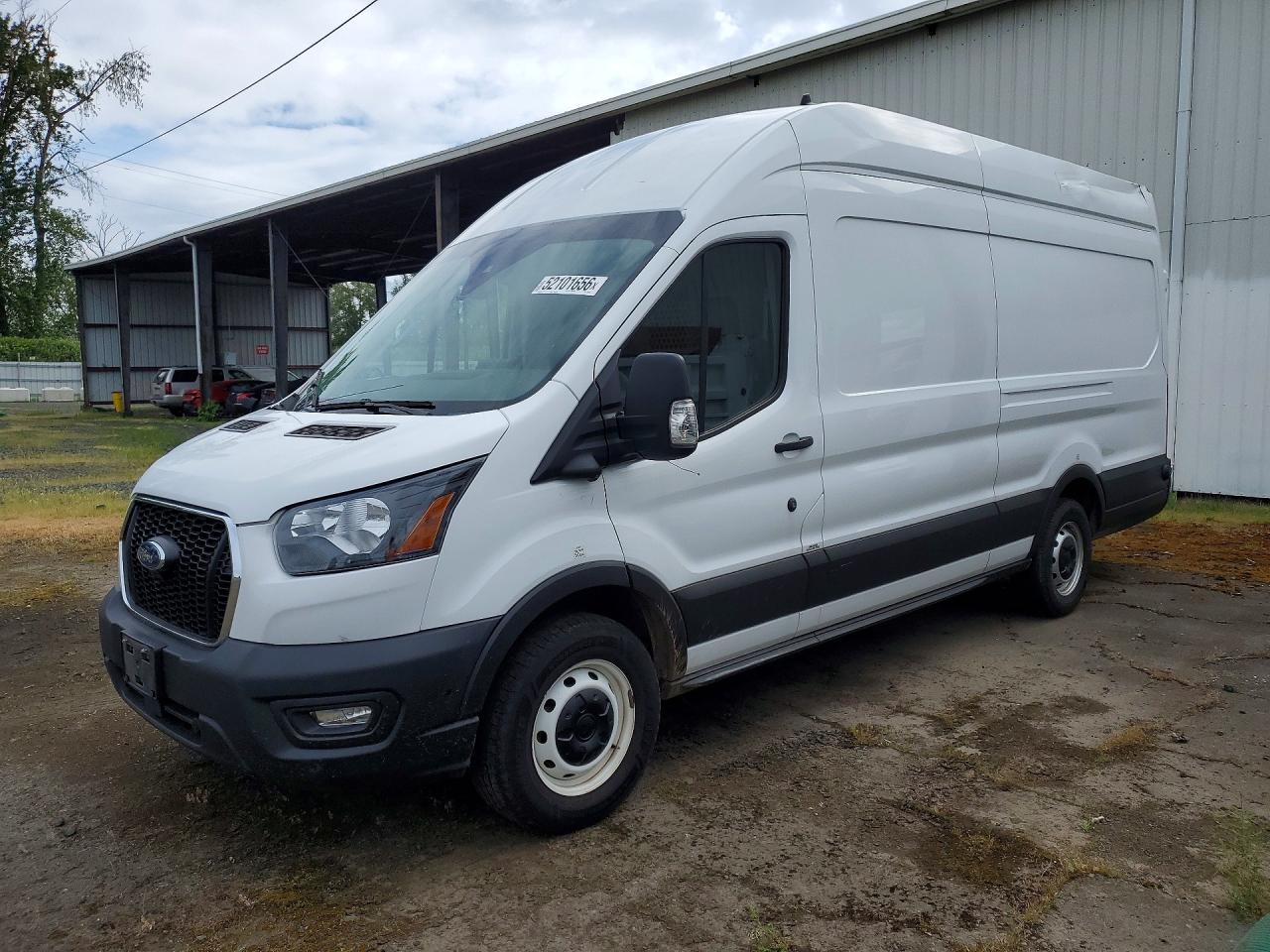 Salvage Ford Transit Image
