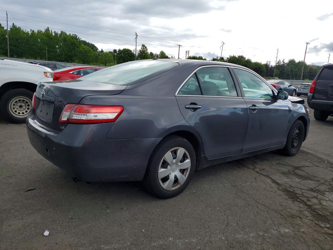 Toyota Camry Le