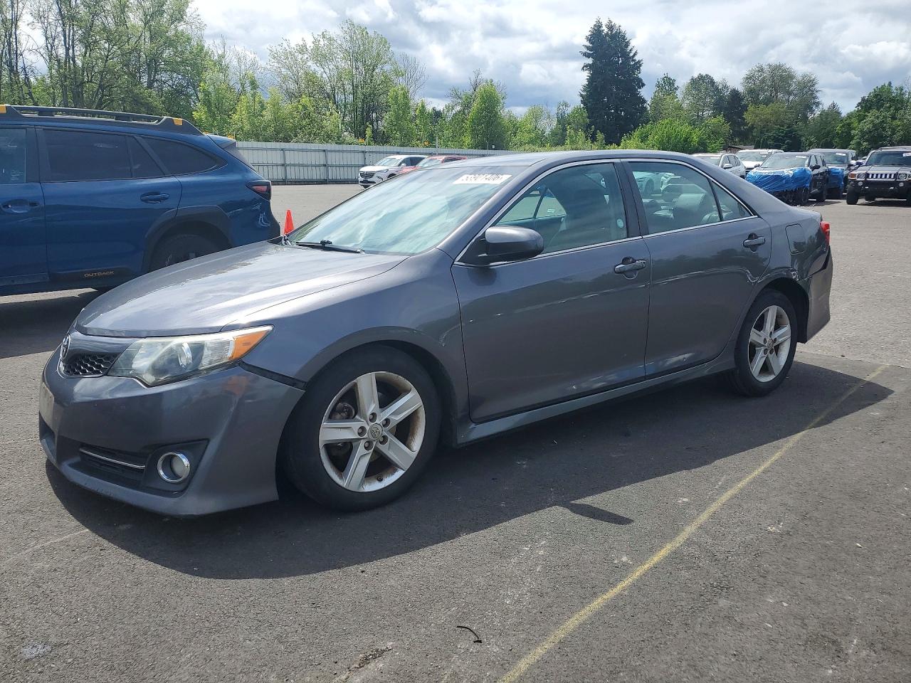 Salvage Toyota Camry Image