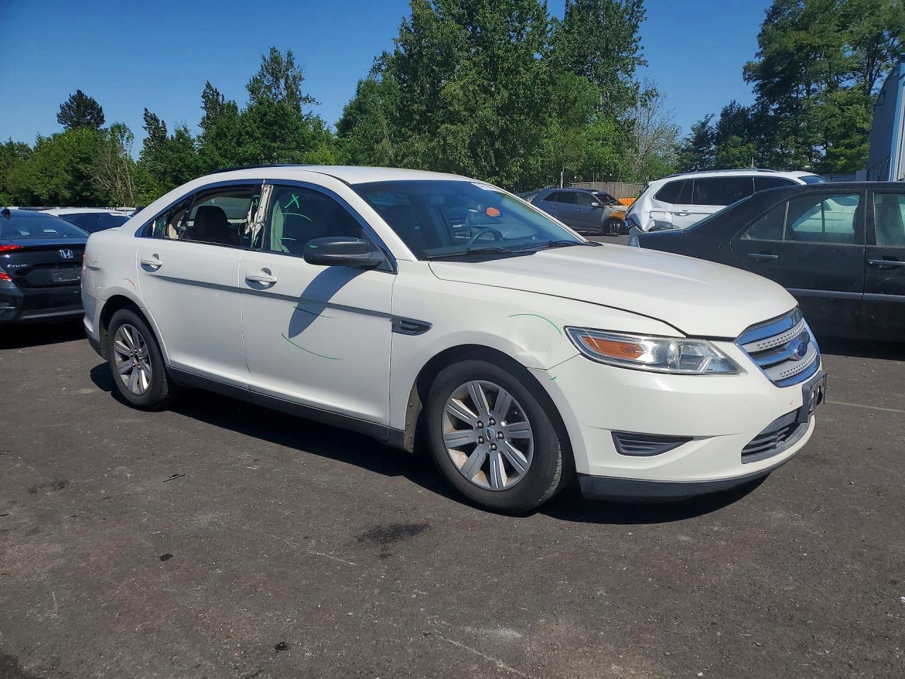 Ford Taurus Se