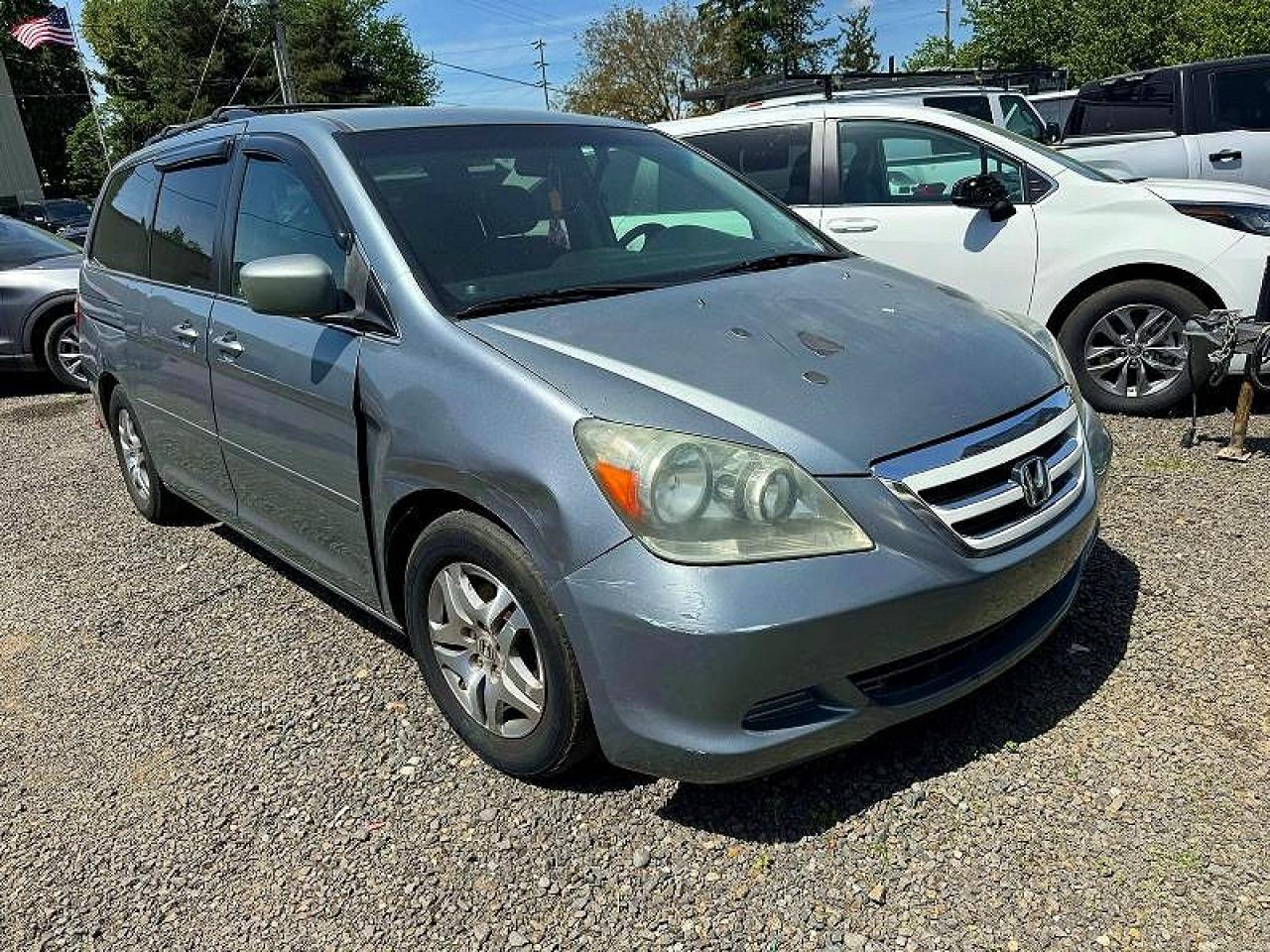 Salvage Honda Odyssey Image