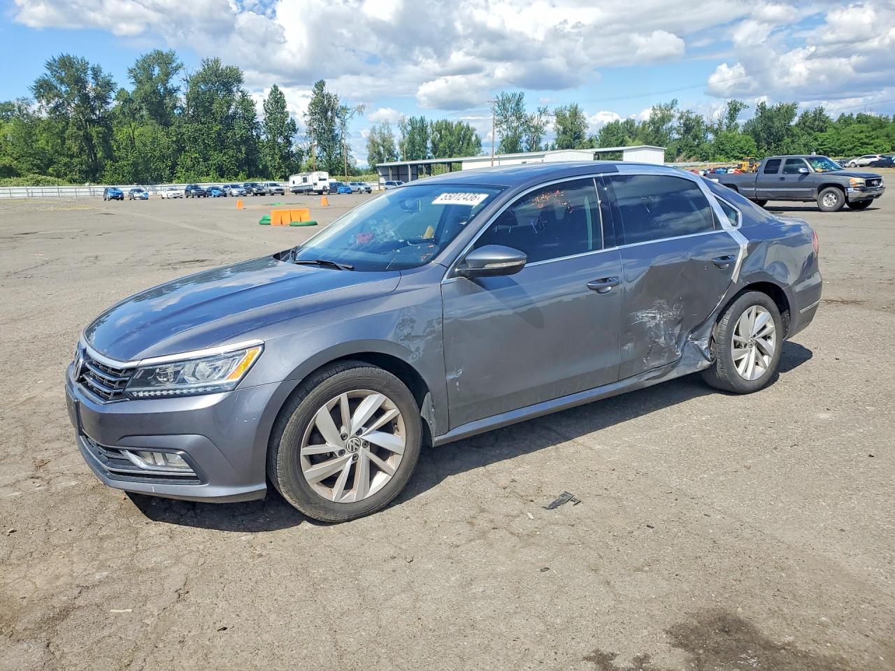 Salvage Volkswagen Passat Image