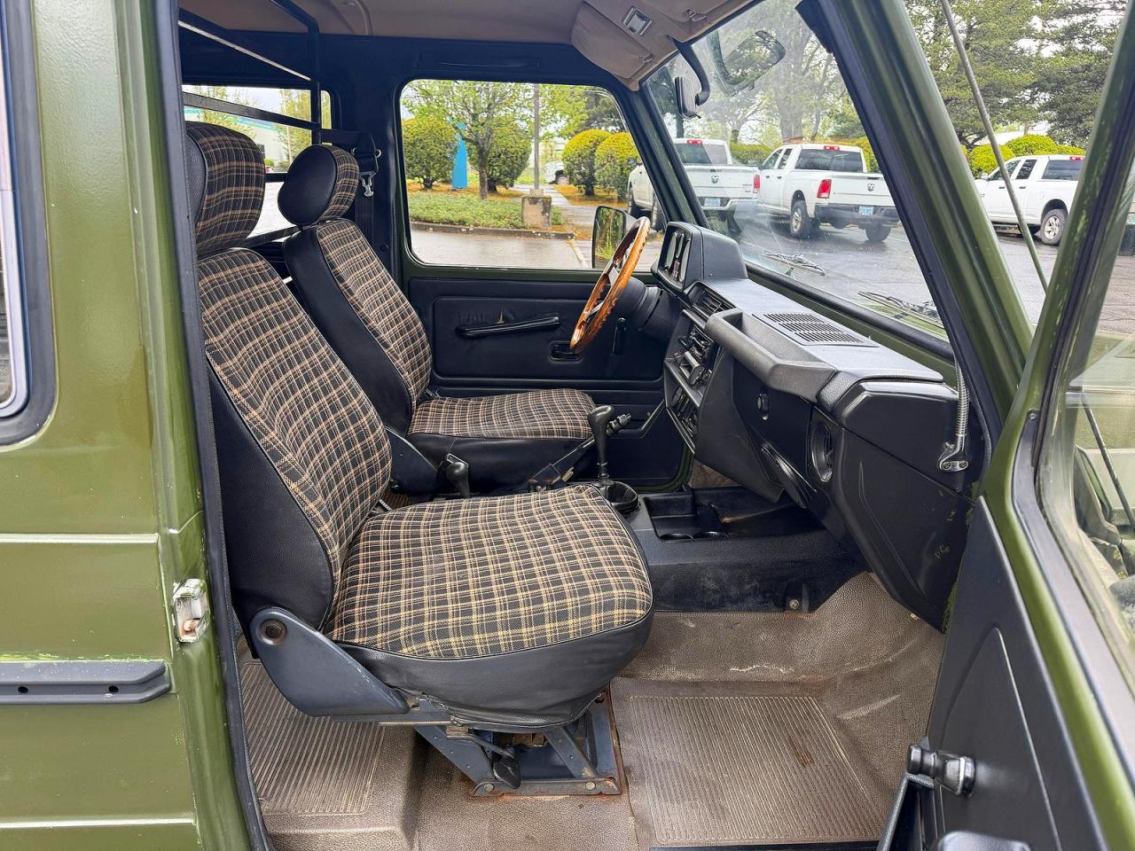 Mercedes-Benz 230-class