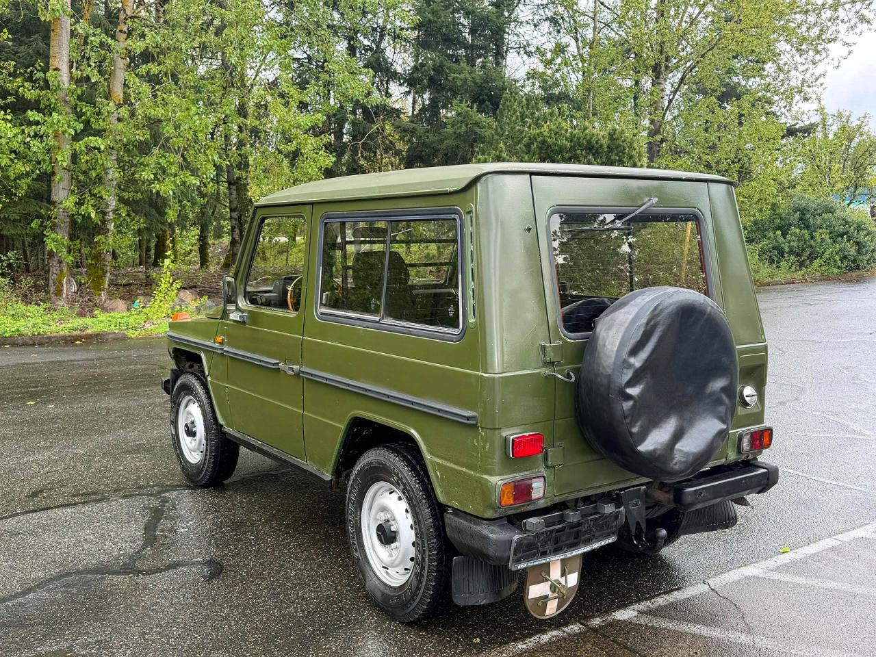 Mercedes-Benz 230-class