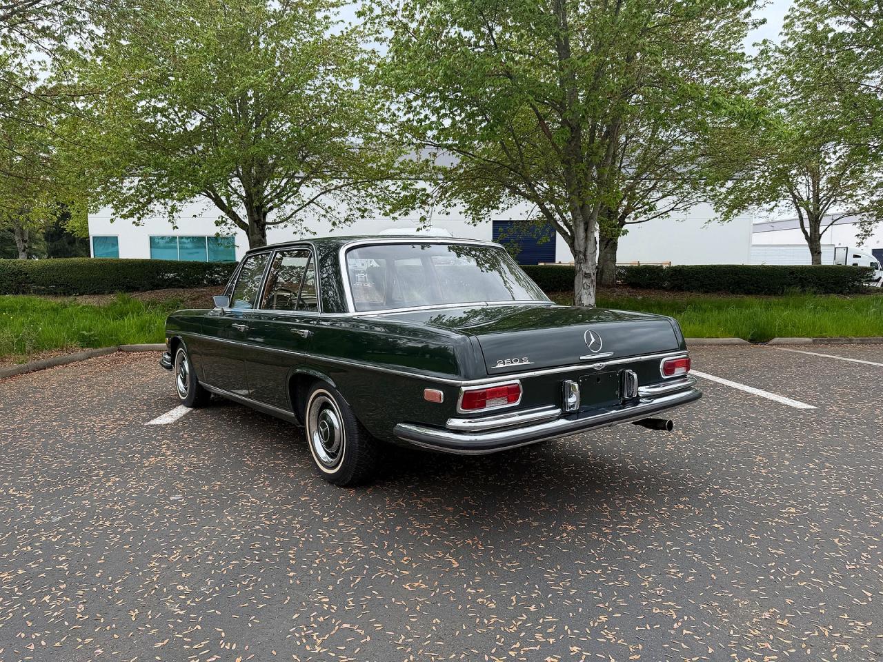 Mercedes-Benz 250-class