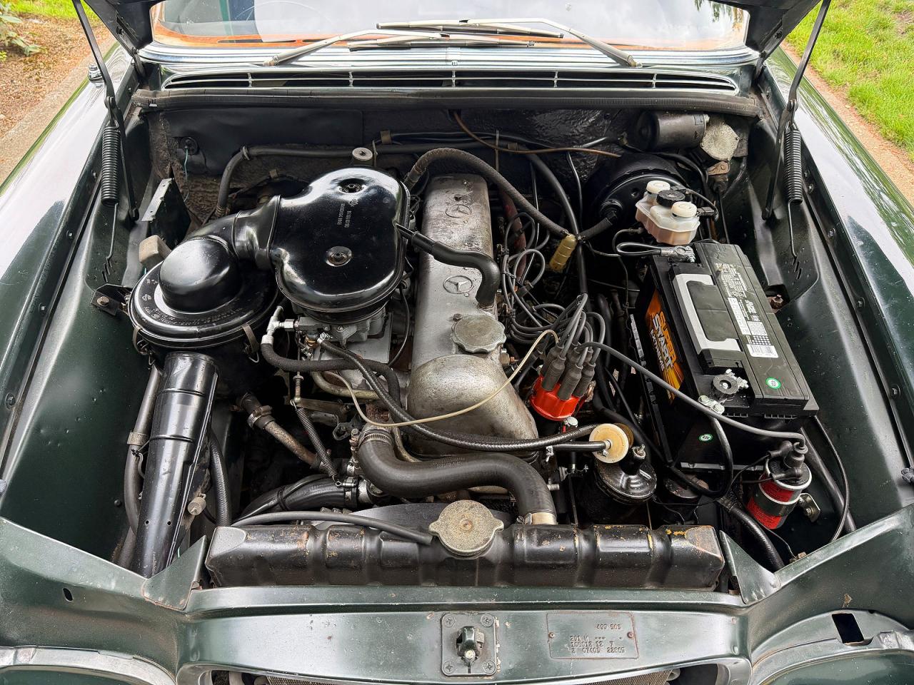 Mercedes-Benz 250-class