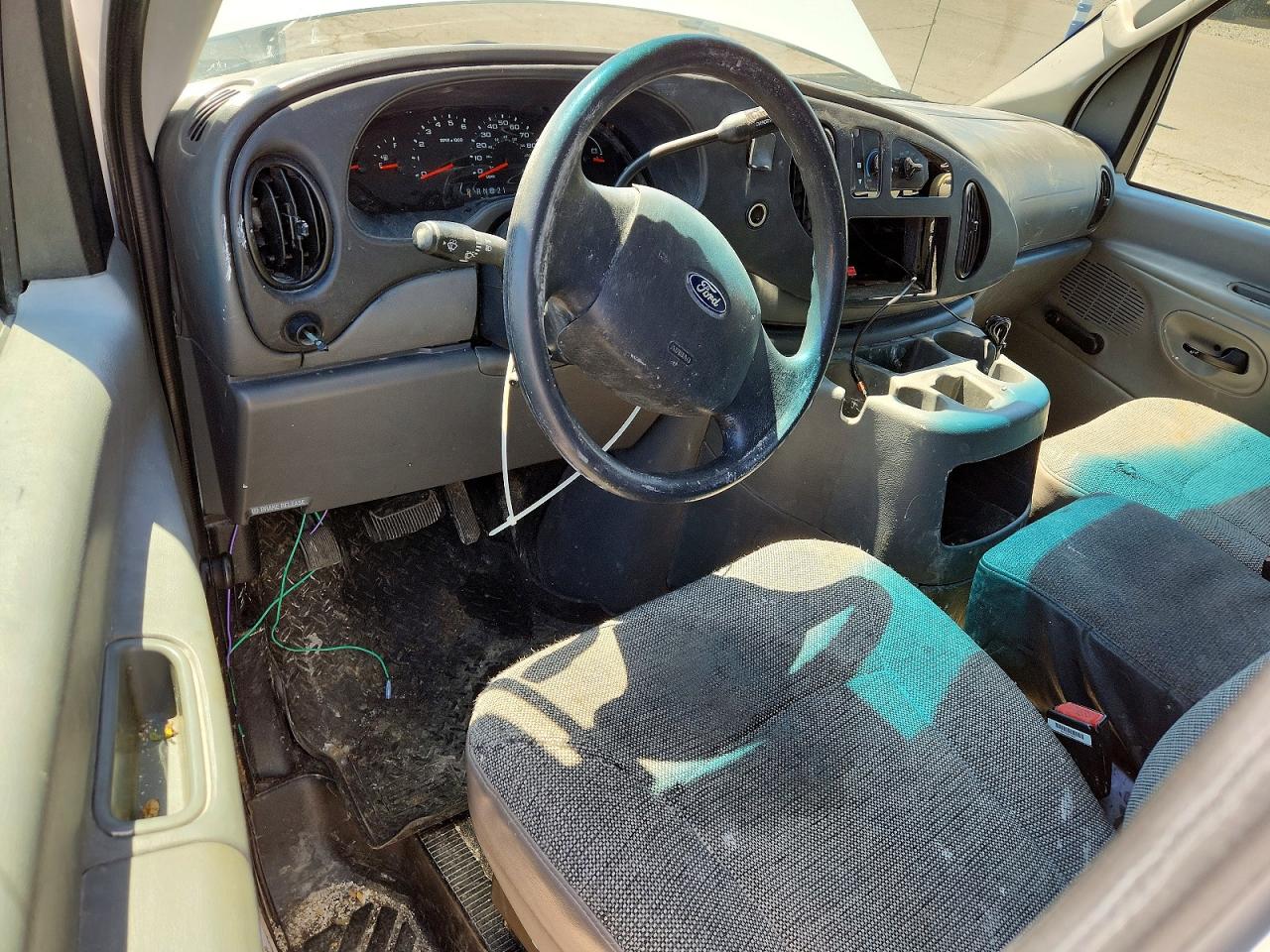 Ford Econoline E150 Van