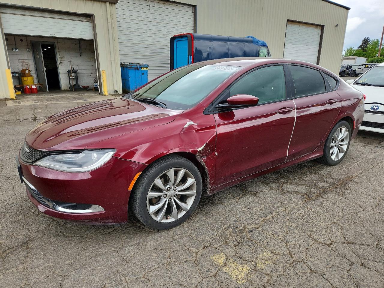 Salvage Chrysler 200 4d 4wd Image