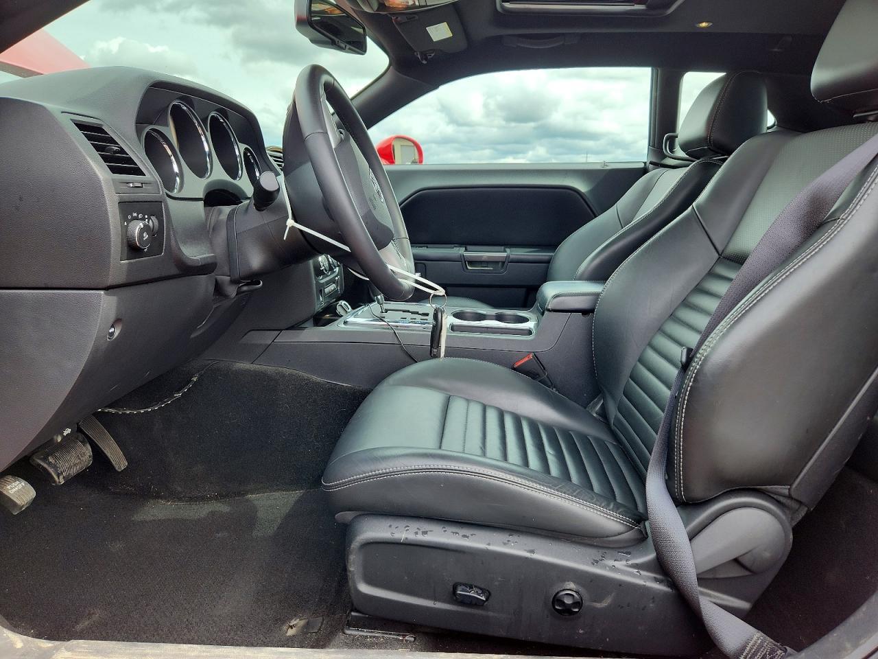 Dodge Challenger Sxt