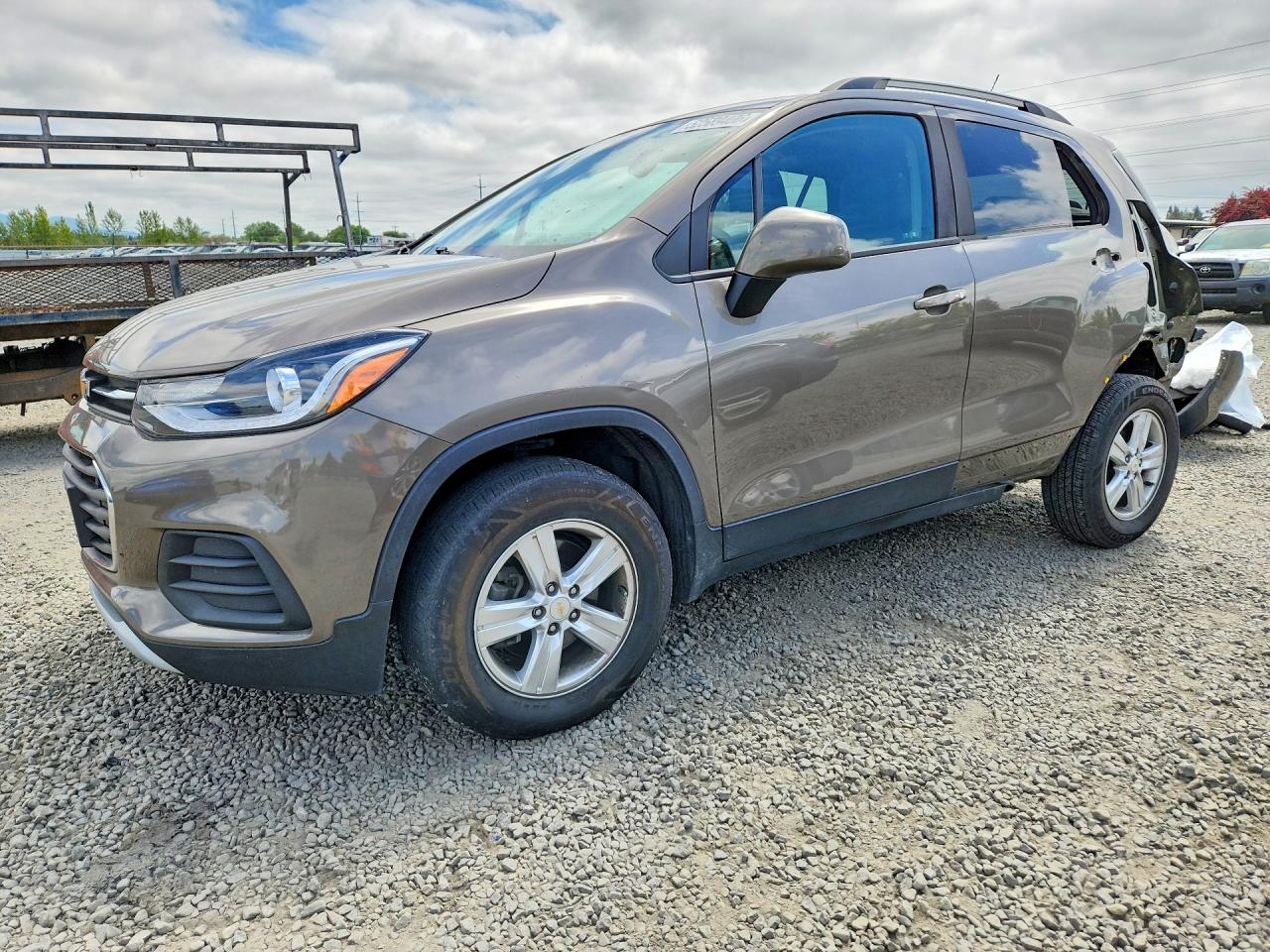 Salvage Chevrolet Trax Image