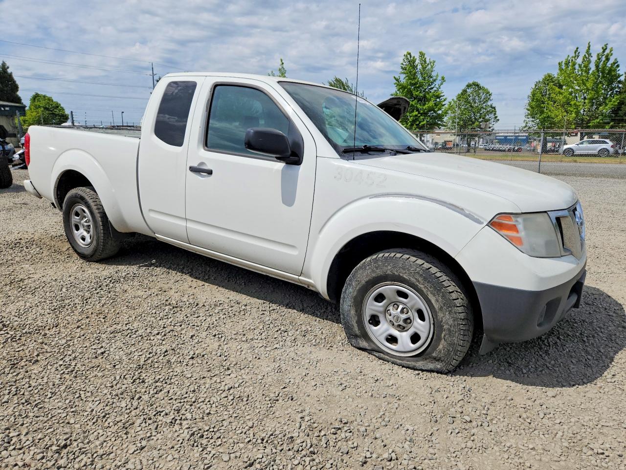 Nissan Frontier S