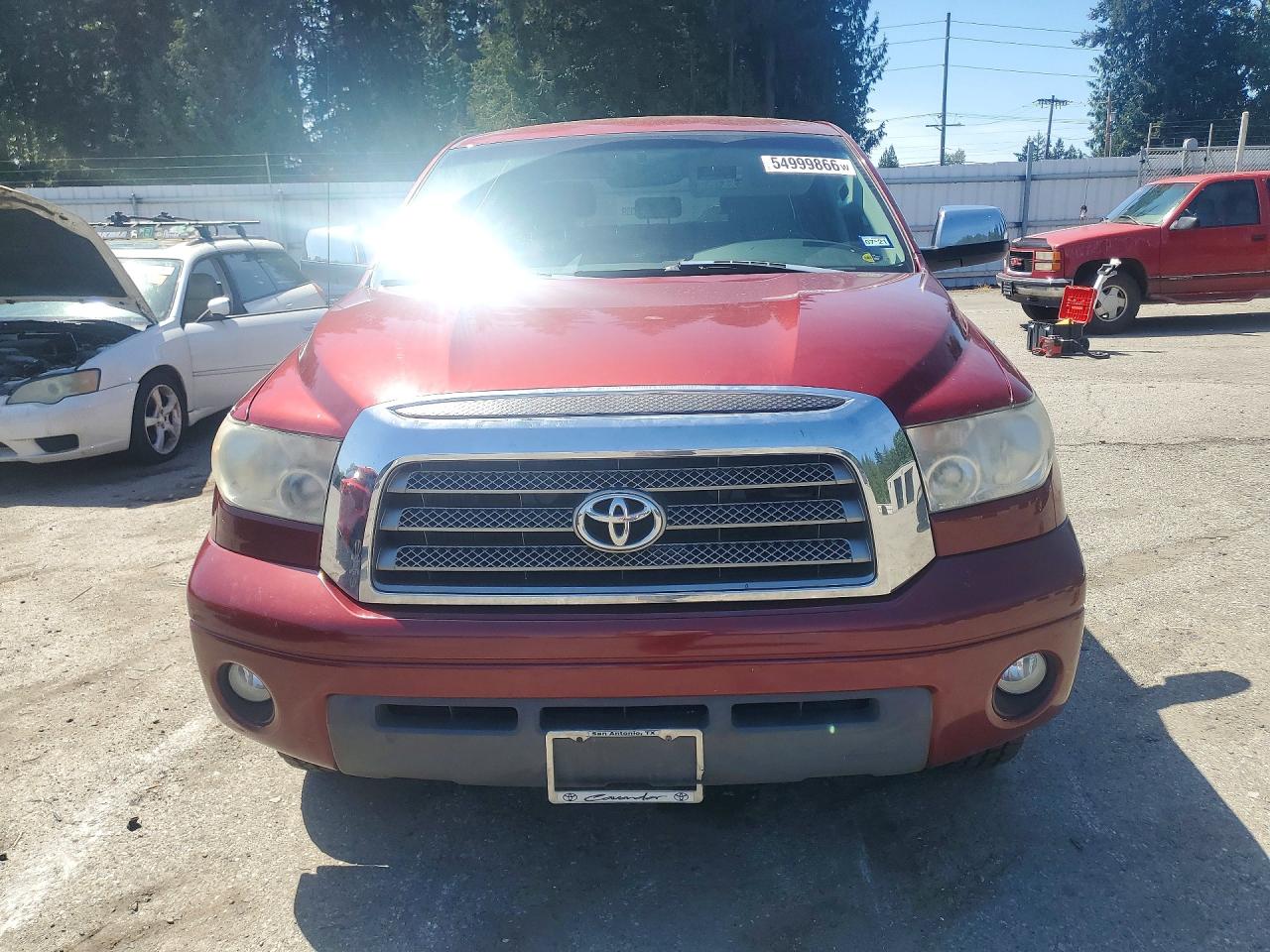 Toyota Tundra Crewmax Limited