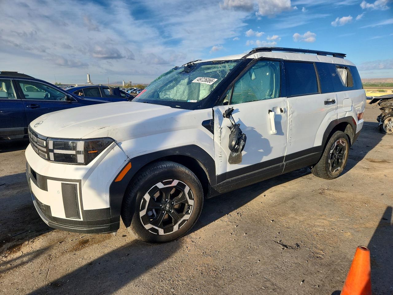 Salvage Hyundai SANTA FE Image