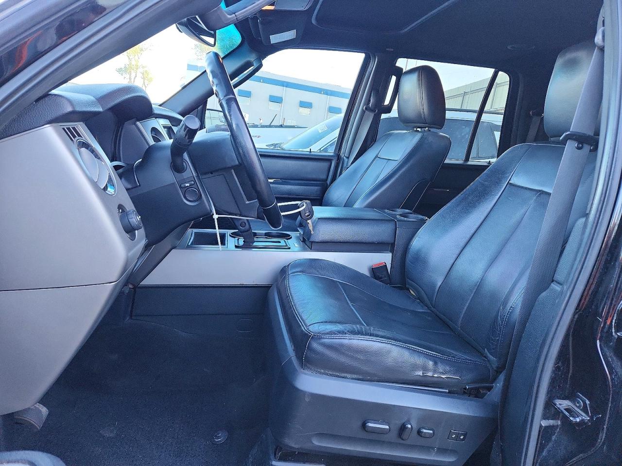 Ford Expedition El Xlt