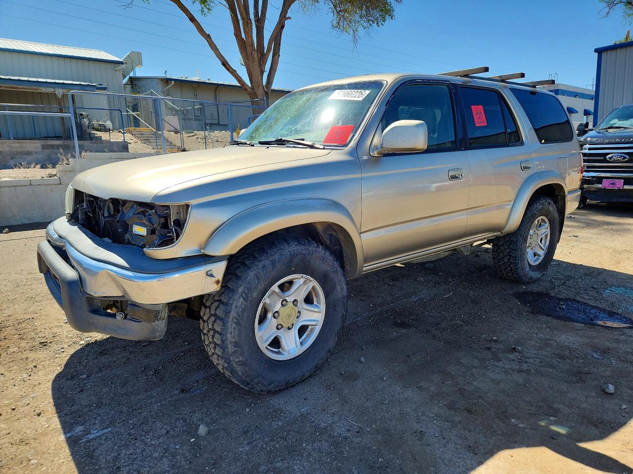Salvage Toyota 4Runner Image