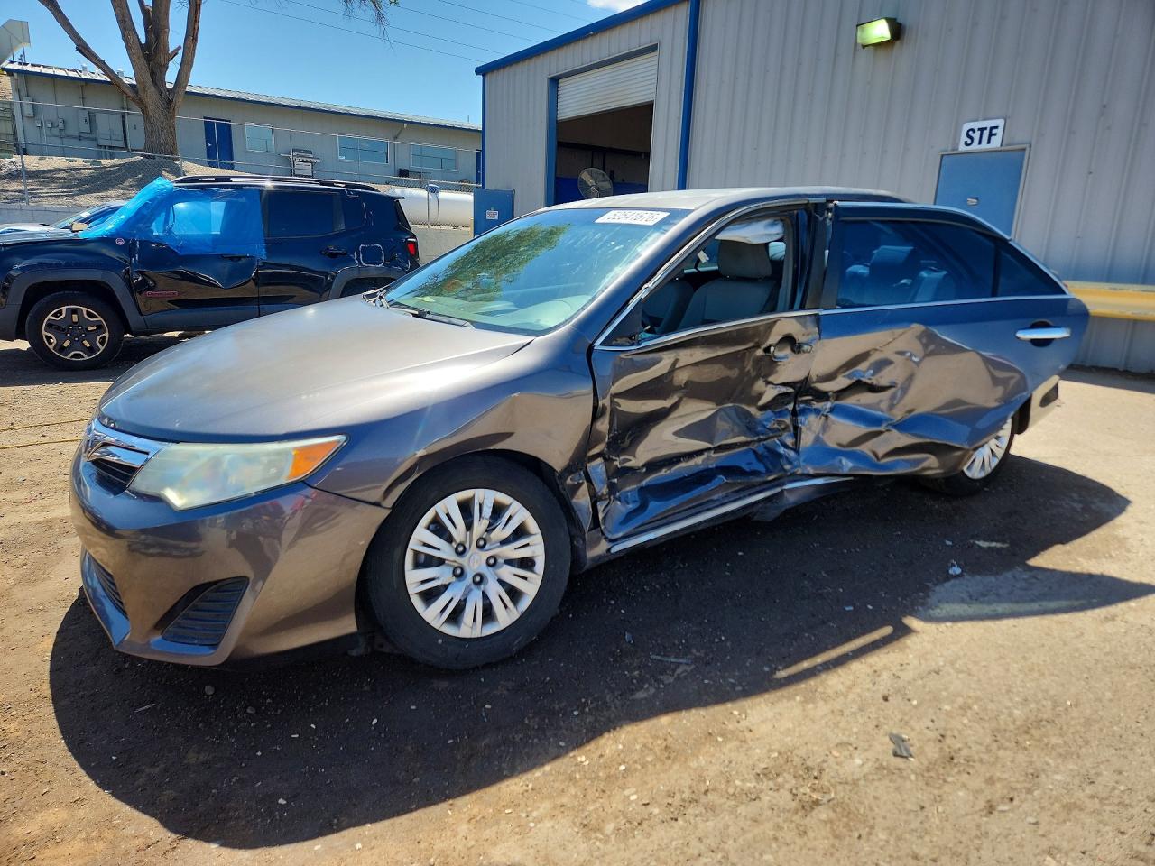 Salvage Toyota Camry Image