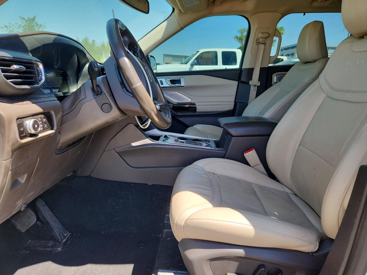 Ford Explorer Platinum