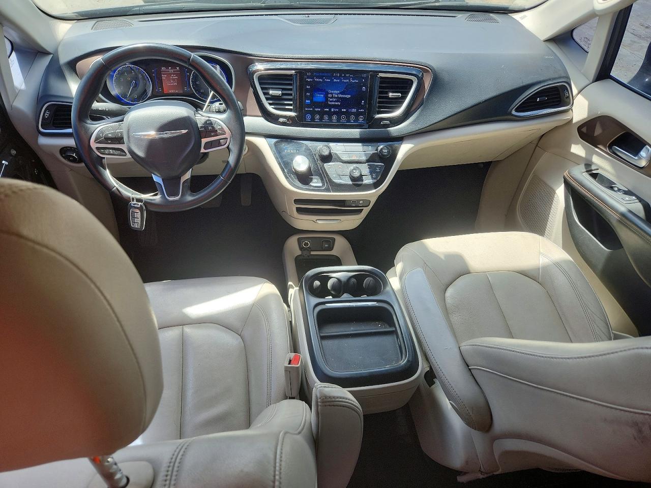 Chrysler Pacifica Touring L