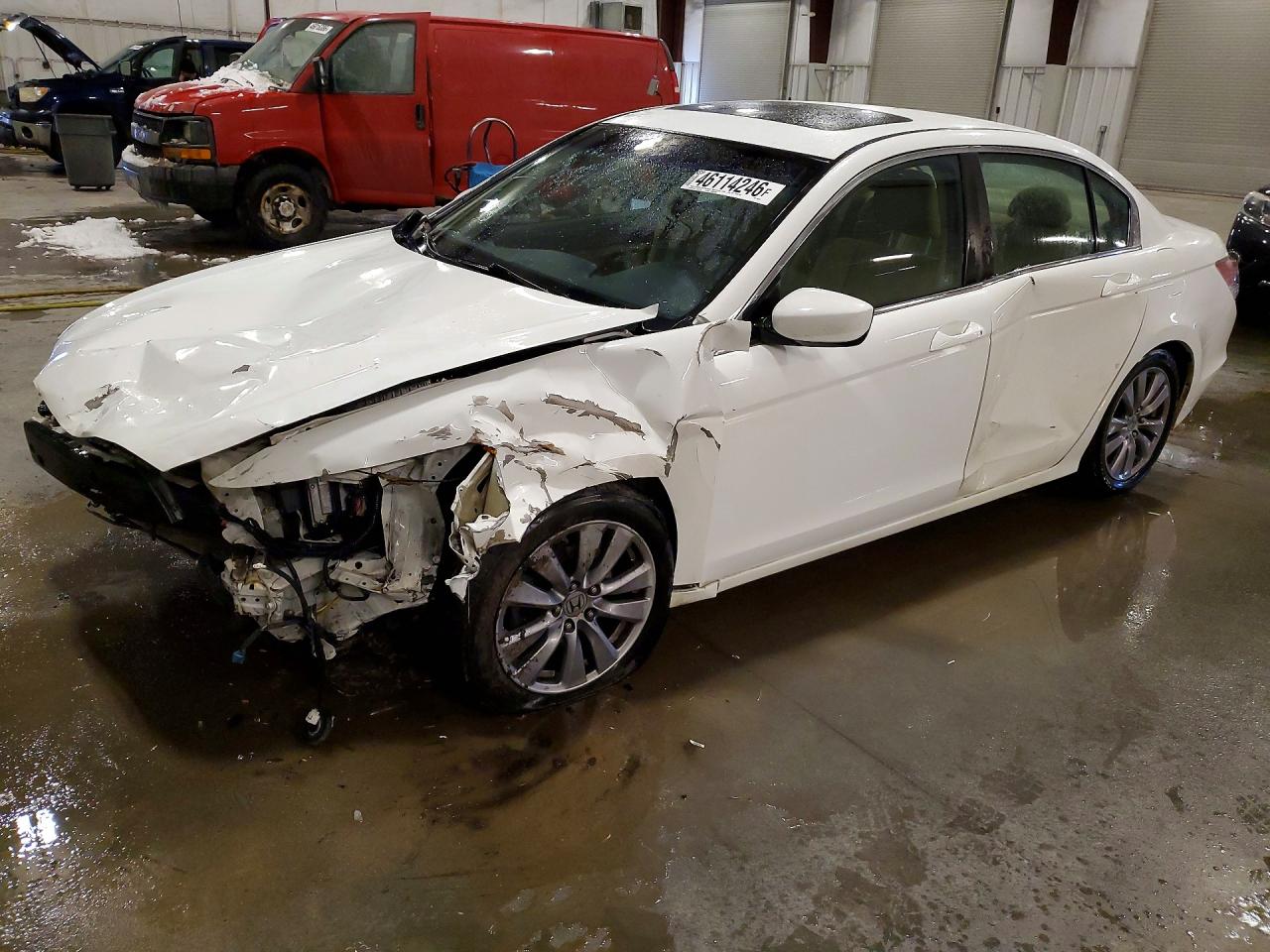 Salvage Honda Accord Image