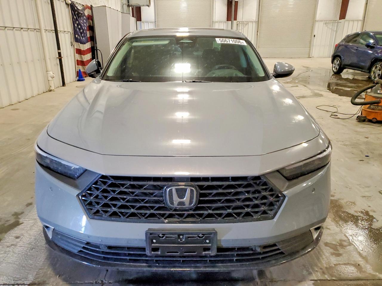 Honda Accord Touring Hybrid