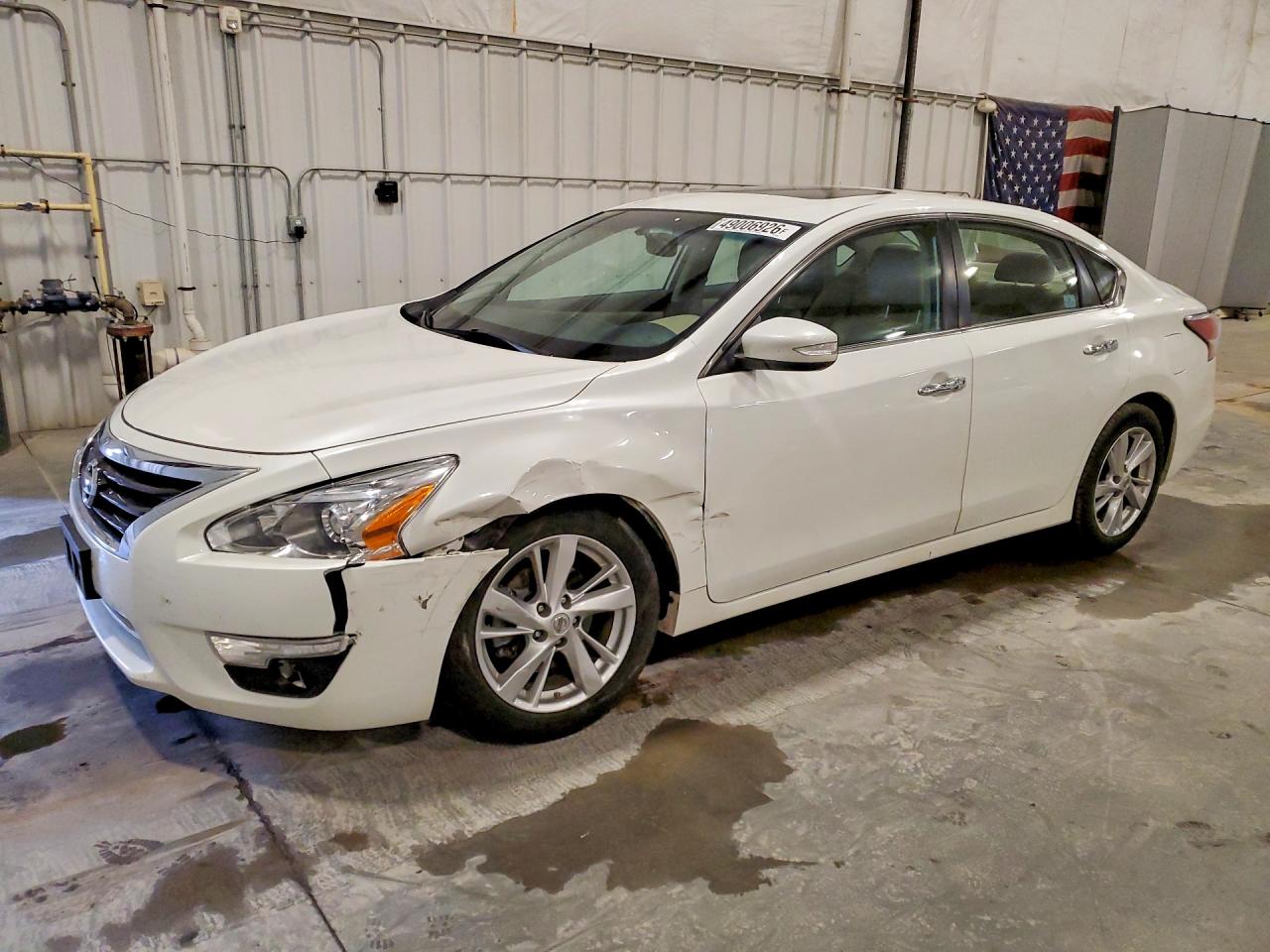 Salvage Nissan Altima Image