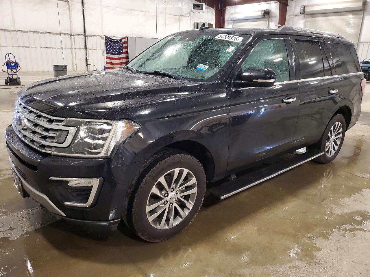 Salvage Ford Expedition Image